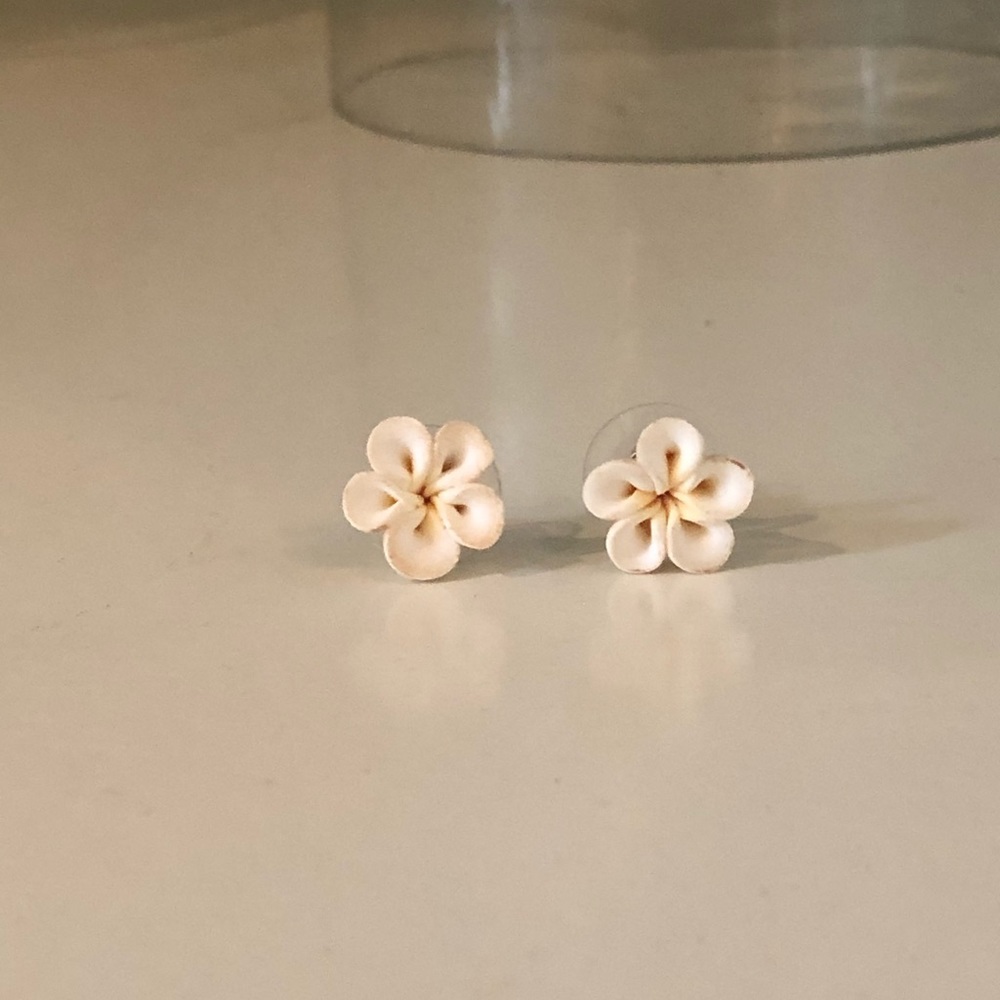 Assortment of floral earring studs